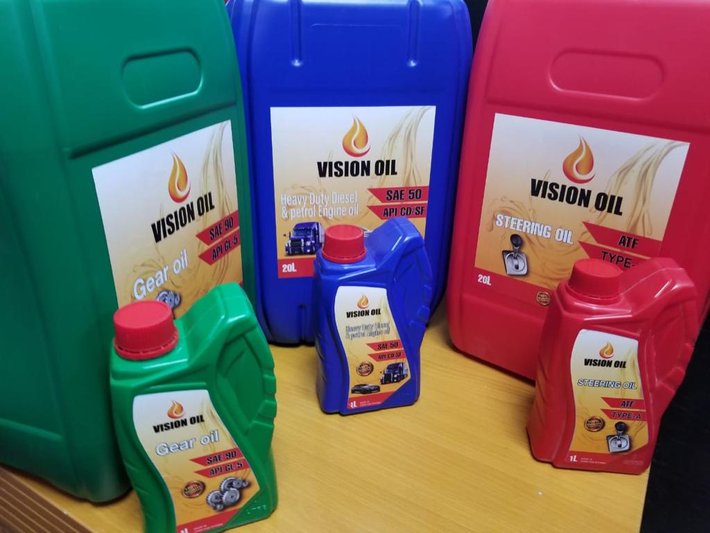 Vision Oil retail lineup — gear, diesel and steering oil